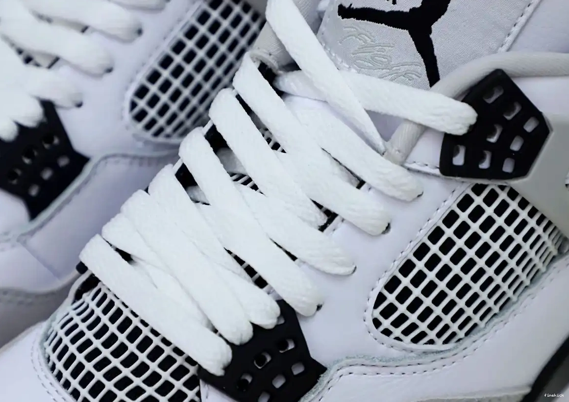 4 MILITARY JORDAN BLACK AIR 0326